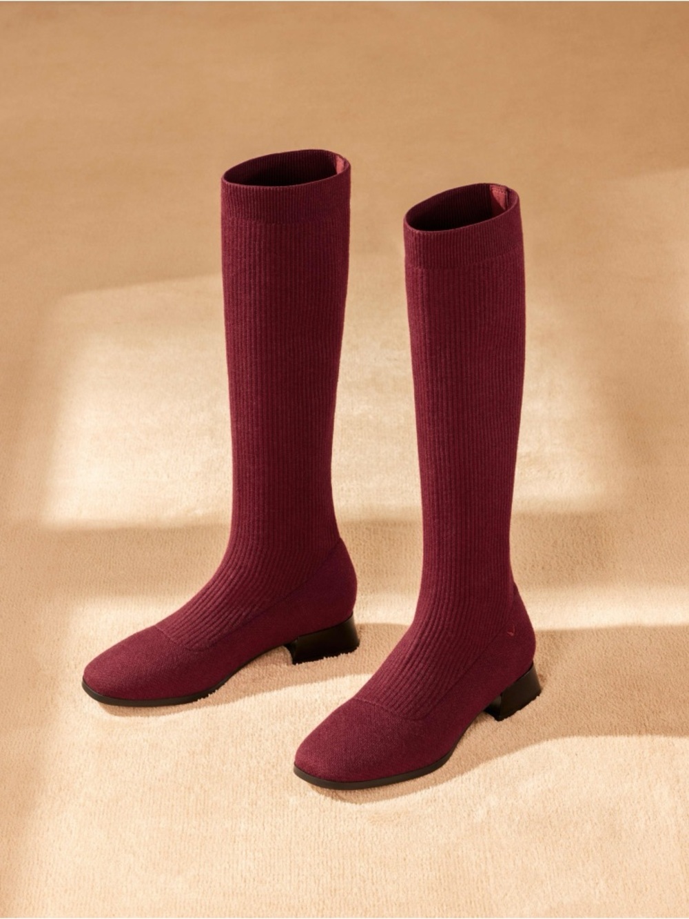 Vivaia Tara Knee High Boots Burgundy Wool Size 7- 7.5 Water Repellent